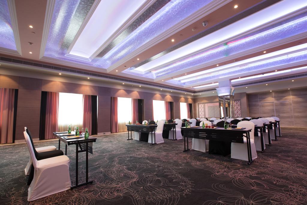 Hotel The Suryaa New Delhi