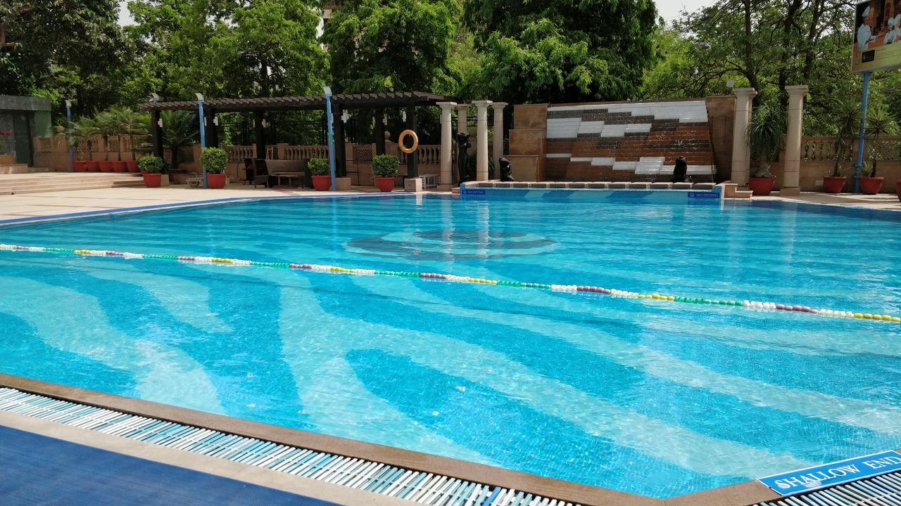 होटल The Suryaa New Delhi